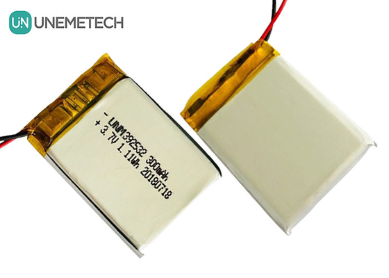 GPS Tracker Batteria polimerica al litio personalizzata / 3.7V 300mAh 392532 Batteria Lipo ricaricabile