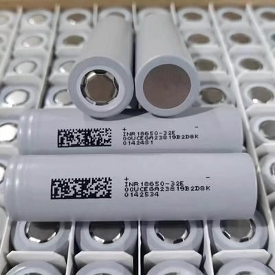 INR18650-32E 3200mAh 18650 Batteria 10A 1000 Cicli 3.7V Ioni di litio cilindrici 18650 Batteria