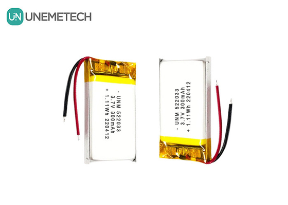 3.7V 300mAh 522033 Batteria polimerica Li-ion flessibile personalizzata per orologi intelligenti